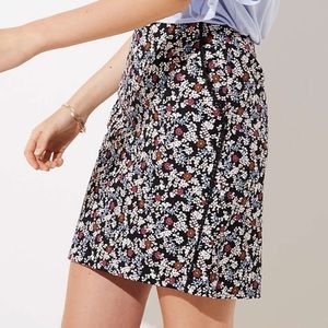 NWT LOFT Floral Skirt - Size 6